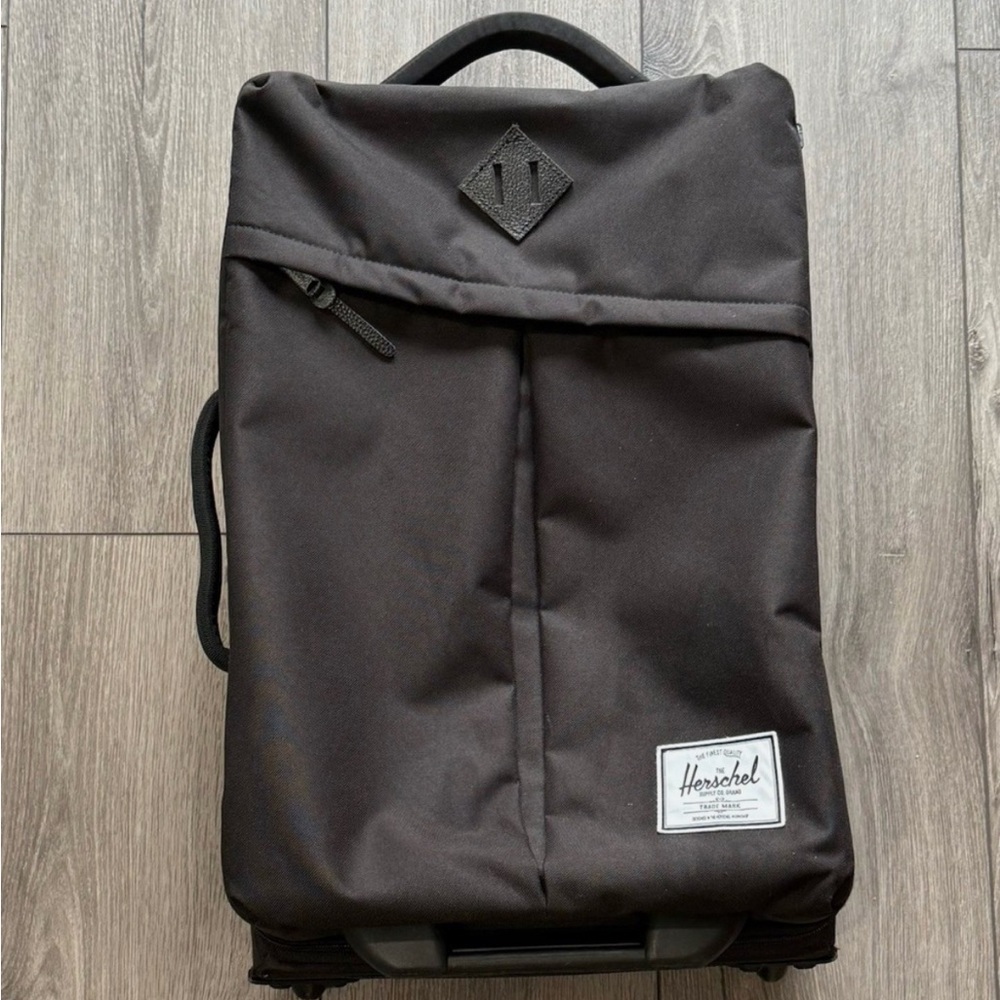 Herschel Supply Co Soft Shell Carry On Luggage Black Rolling Suitcase 22”